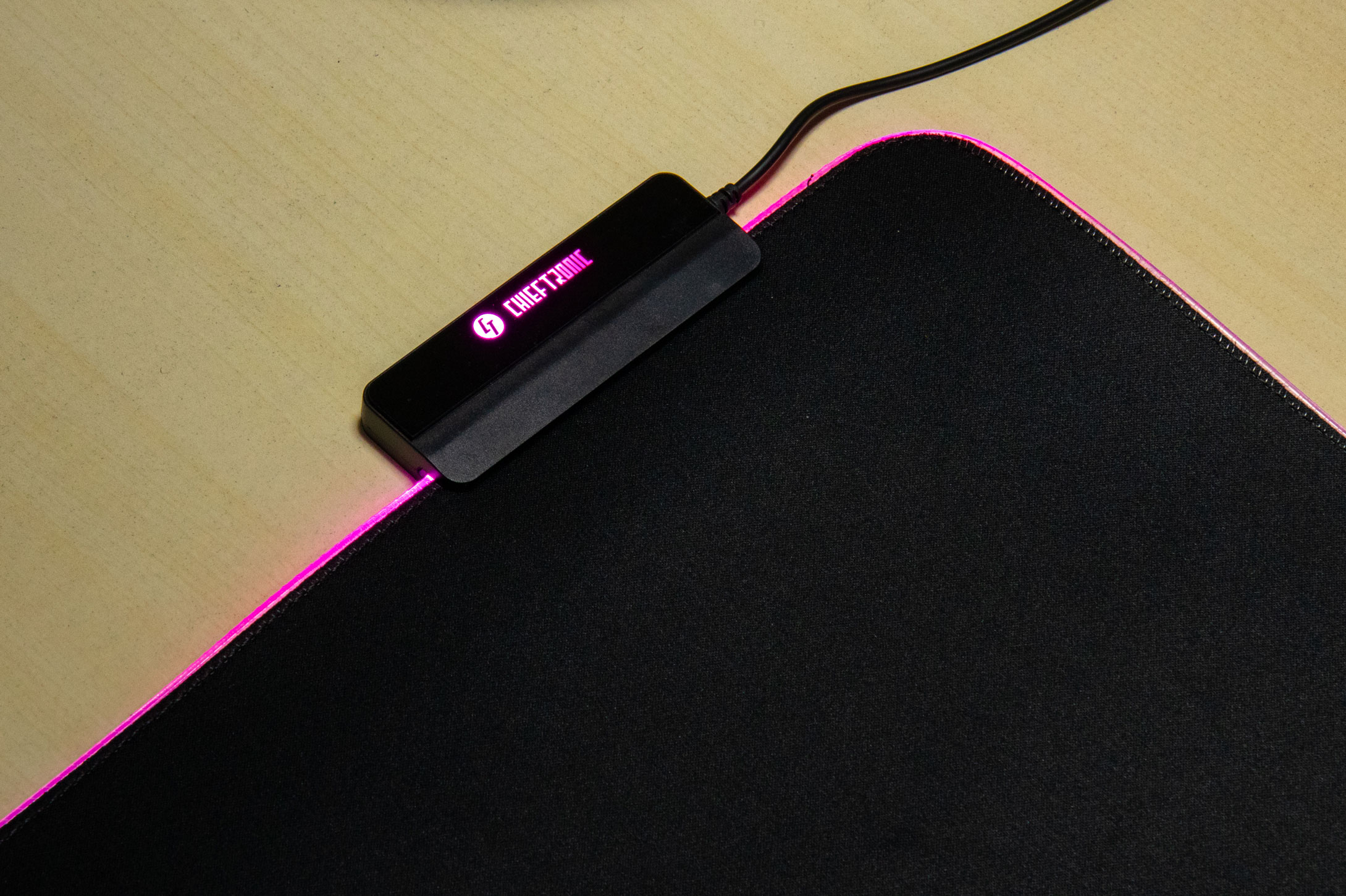 Chieftec RGB mousepad 1 2