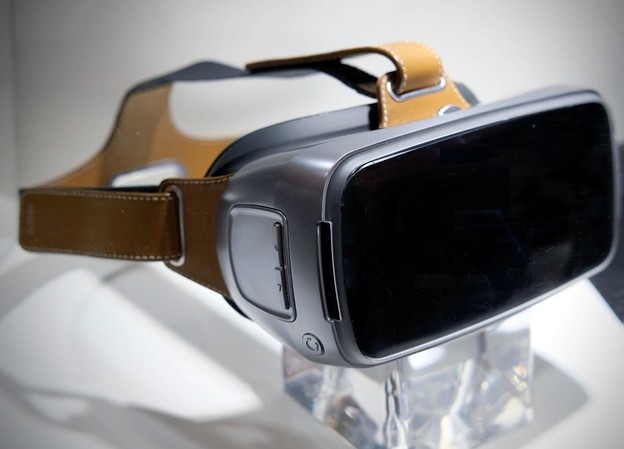 Asus predstavio svoj VR headset