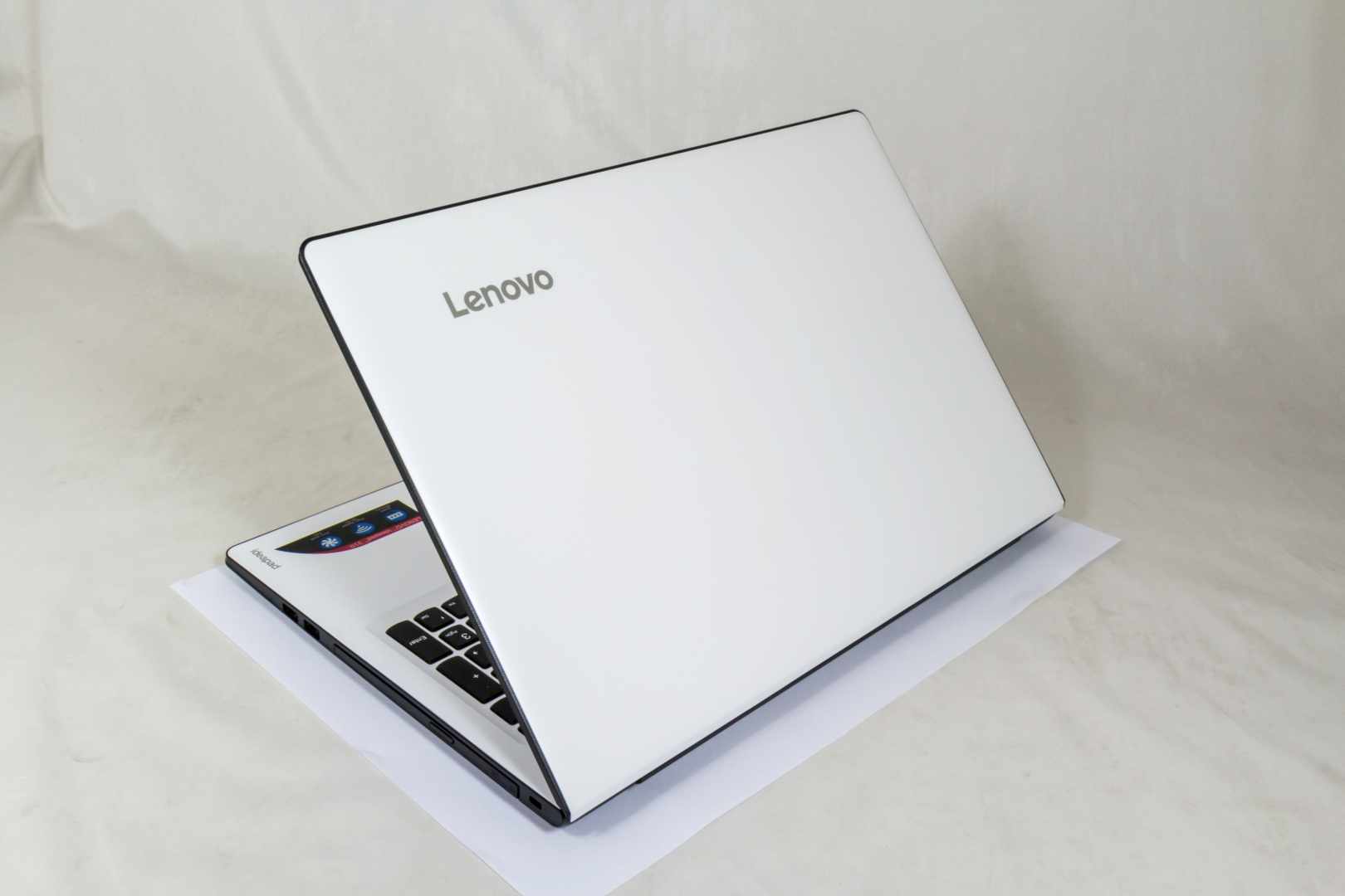 Lenovo IdeaPad 310 15ISK 6