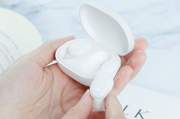 Xiaomi predstavio AirPods klon za 30 dolara