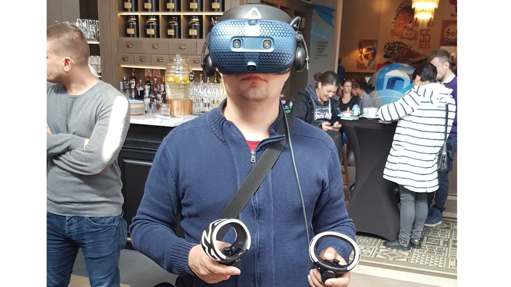 Isprobali smo HTC Vive Cosmos