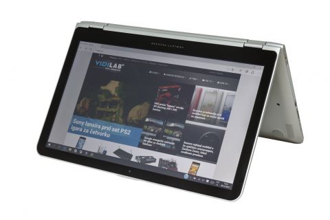 Tablet mod rada: Ovaj vrlo dobar ultrabook možete koristiti u tzv. šator načinu