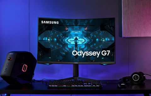 Samsung Odyssey G7 je gaming monitor s velikim polumjerom zakrivljenosti od 1000 milimetara